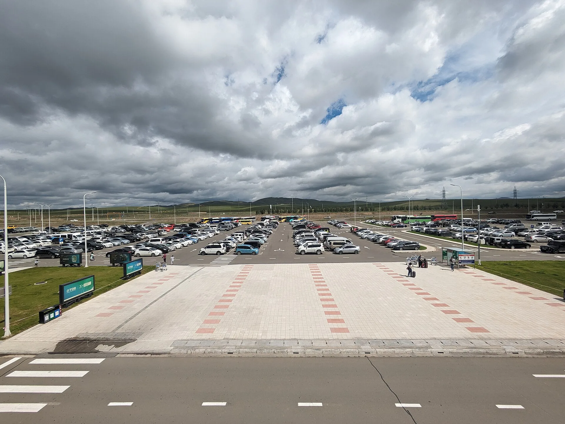 Le nouvel aéroport n'est plus « près » de rien